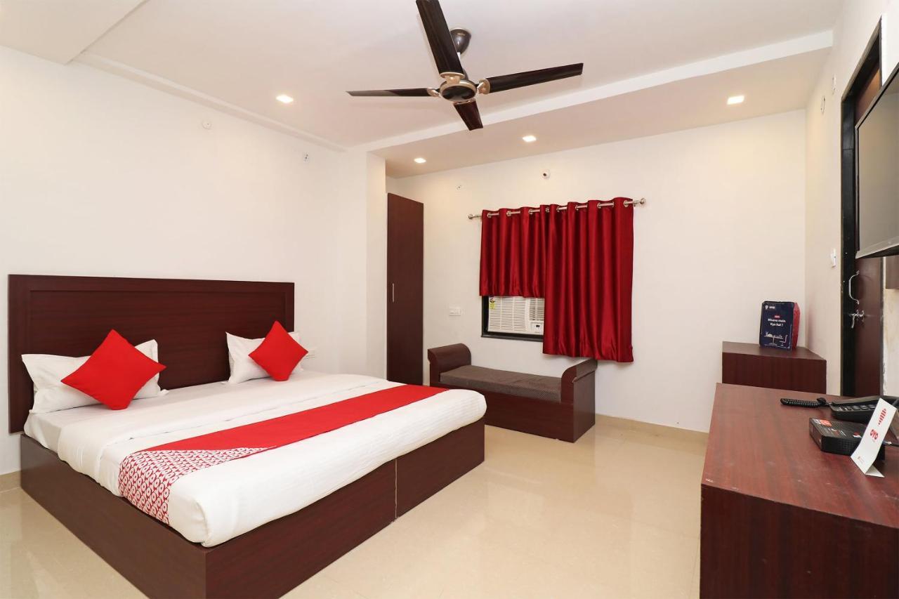 Oyo 1021 Hotel Gayatri Residency Tirath Luaran gambar