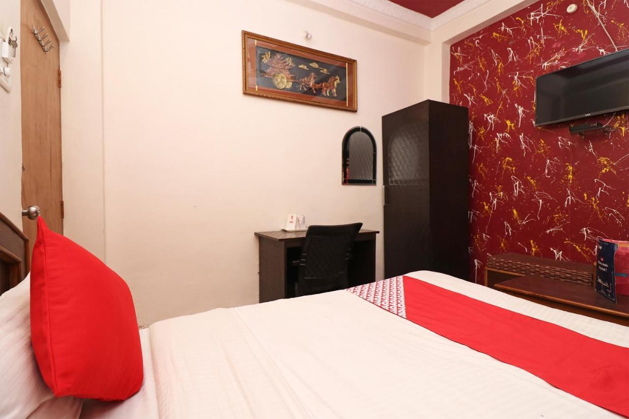 Oyo 1021 Hotel Gayatri Residency Tirath Luaran gambar