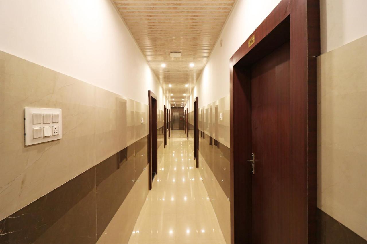 Oyo 1021 Hotel Gayatri Residency Tirath Luaran gambar